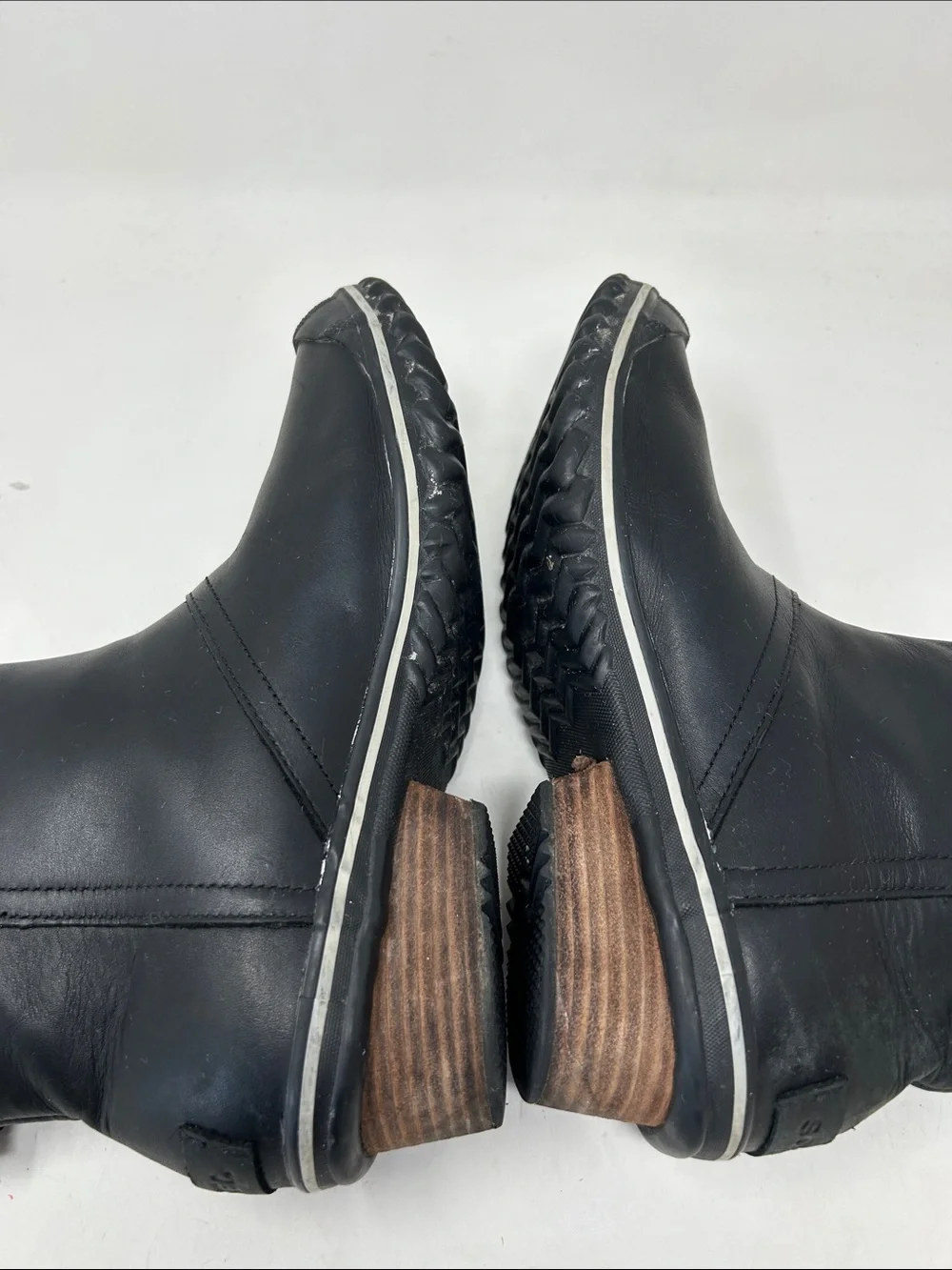Sorel Slimboot Short Pull-On Boots Size 10 Black